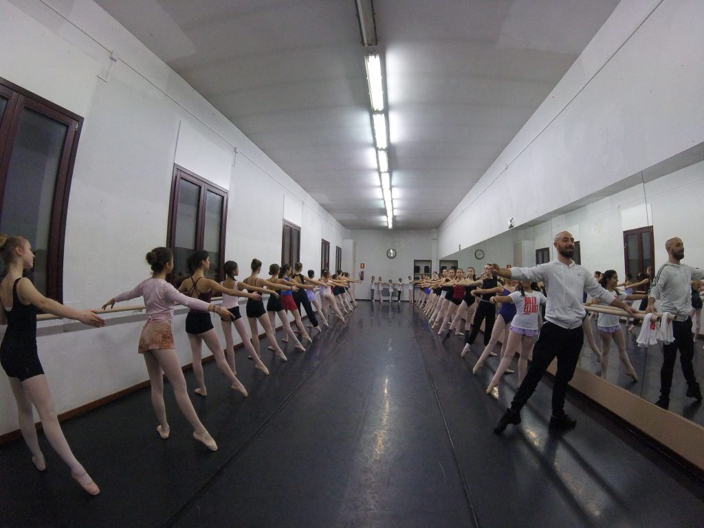 Ensayo niñas Billy